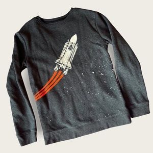 Cat & Jack boys size 12/14 grey sweatshirt with space ship on it